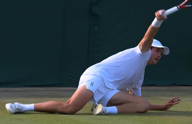 员阵容上的 员阵容上的